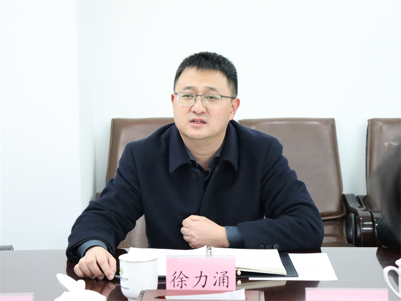 杨武秀会见万源市委常委、副市长徐力涌一行